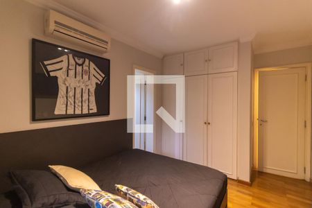 Apartamento à venda com 173m², 3 quartos e 3 vagas Apartamento à venda com 173m², 3 quartos e 3 vagasSuíte 3