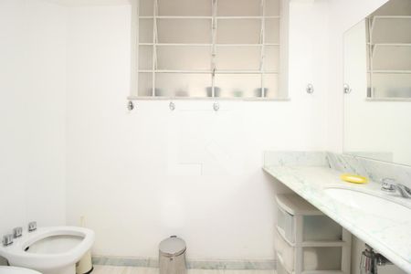 Apartamento à venda com 290m², 5 quartos e 1 vagaBanheiro 