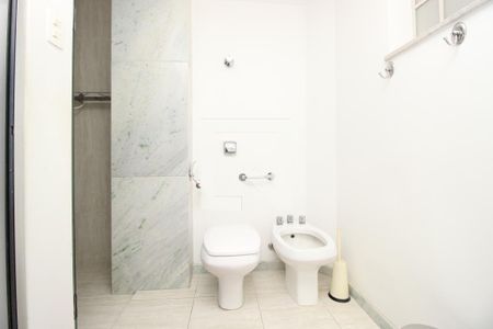 Apartamento à venda com 290m², 5 quartos e 1 vagaBanheiro 