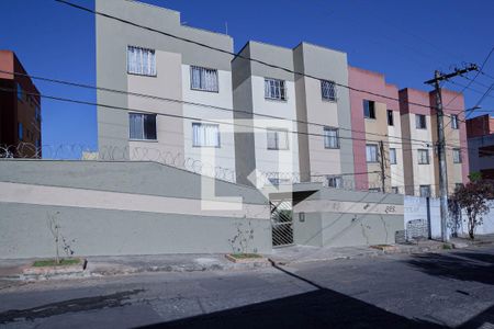 Apartamento à venda com 44m², 2 quartos e 1 vaga Apartamento à venda com 44m², 2 quartos e 1 vagaFachada