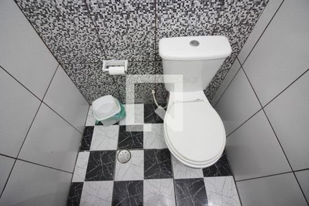 Casa à venda com 188m², 4 quartos e 2 vagasBanheiro de serviço