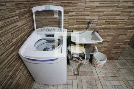 Casa à venda com 188m², 4 quartos e 2 vagasLavanderia