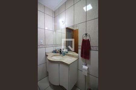 Casa à venda com 188m², 4 quartos e 2 vagasBanheiro Social