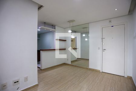 Sala  de apartamento para alugar com 2 quartos, 49m² em Jardim Santa Izabel, Cotia