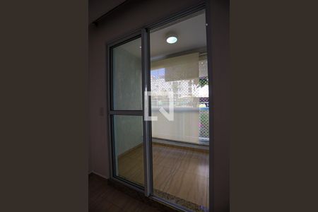 Sala - varanda de apartamento para alugar com 2 quartos, 49m² em Jardim Santa Izabel, Cotia