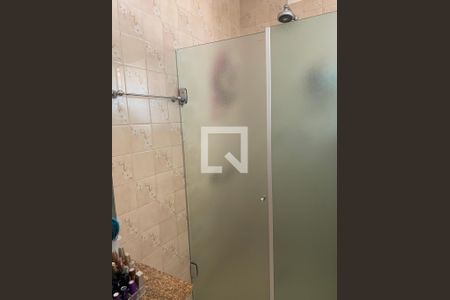 Casa para alugar com 492m², 3 quartos e 5 vagasBanheiro da Suíte 1