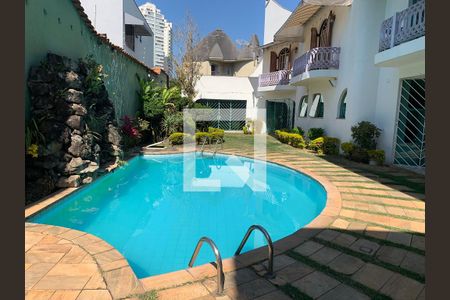 Casa para alugar com 492m², 3 quartos e 5 vagasÁrea comum - Piscina