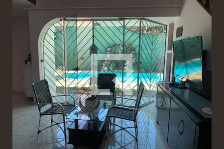 Casa para alugar com 492m², 3 quartos e 5 vagassala 2