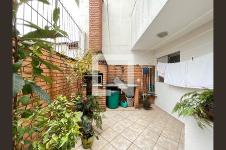 Casa à venda com 244m², 3 quartos e 3 vagas Casa à venda com 244m², 3 quartos e 3 vagasChurrasqueira