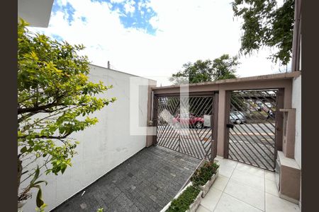 Casa à venda com 244m², 3 quartos e 3 vagas Casa à venda com 244m², 3 quartos e 3 vagasÁrea externa