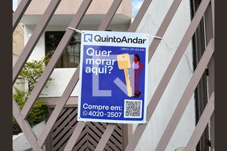 Casa à venda com 244m², 3 quartos e 3 vagas Casa à venda com 244m², 3 quartos e 3 vagasPlaquinha