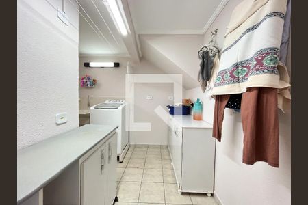 Casa à venda com 244m², 3 quartos e 3 vagas Casa à venda com 244m², 3 quartos e 3 vagasÁrea de Serviço