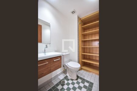 Lavabo de apartamento para alugar com 3 quartos, 97m² em Jardim Ampliação, São Paulo