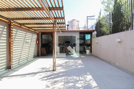 Apartamento à venda com 114m², 3 quartos e 3 vagas Apartamento à venda com 114m², 3 quartos e 3 vagasÁrea comum - Churrasqueira