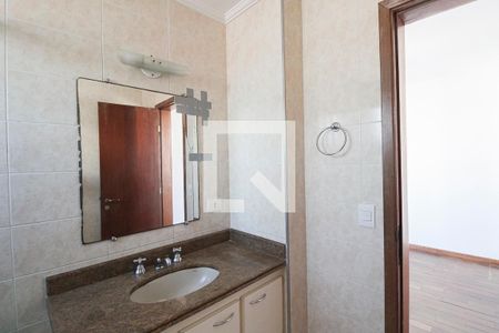 Apartamento à venda com 114m², 3 quartos e 3 vagas Apartamento à venda com 114m², 3 quartos e 3 vagasBanheiro da Suíte
