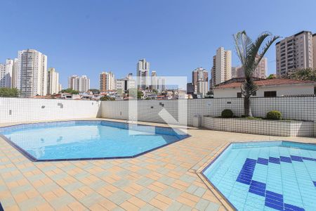 Apartamento à venda com 114m², 3 quartos e 3 vagas Apartamento à venda com 114m², 3 quartos e 3 vagasÁrea comum - Piscina