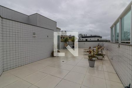 Apartamento à venda com 340m², 3 quartos e 4 vagas Apartamento à venda com 340m², 3 quartos e 4 vagasCobertura - Terraço