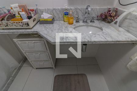 Apartamento à venda com 340m², 3 quartos e 4 vagas Apartamento à venda com 340m², 3 quartos e 4 vagasSuíte 2 - Banheiro