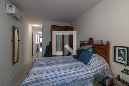 Apartamento à venda com 340m², 3 quartos e 4 vagas Apartamento à venda com 340m², 3 quartos e 4 vagasSuíte 2