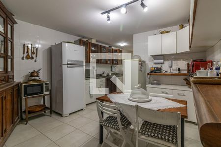 Apartamento à venda com 340m², 3 quartos e 4 vagas Apartamento à venda com 340m², 3 quartos e 4 vagasCozinha