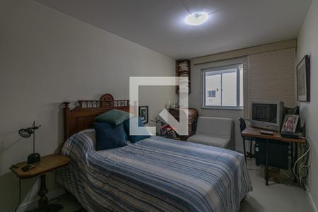 Apartamento à venda com 340m², 3 quartos e 4 vagas Apartamento à venda com 340m², 3 quartos e 4 vagasSuíte 2