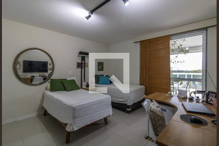 Apartamento à venda com 340m², 3 quartos e 4 vagas Apartamento à venda com 340m², 3 quartos e 4 vagasSuíte 1