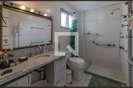 Apartamento à venda com 340m², 3 quartos e 4 vagas Apartamento à venda com 340m², 3 quartos e 4 vagasSuíte 1 - Banheiro