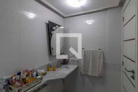 Apartamento à venda com 340m², 3 quartos e 4 vagas Apartamento à venda com 340m², 3 quartos e 4 vagasSuíte 2 - Banheiro