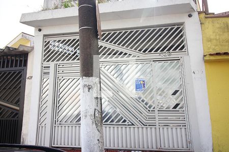 Casa à venda com 115m², 3 quartos e 2 vagasFachada