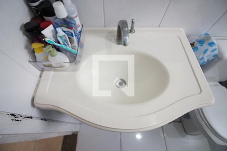 Casa à venda com 115m², 3 quartos e 2 vagasBanheiro Social