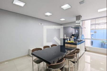 Casa à venda com 258m², 3 quartos e 4 vagas Casa à venda com 258m², 3 quartos e 4 vagasCozinha