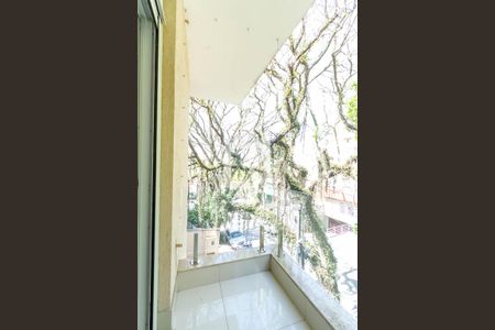 Casa à venda com 258m², 3 quartos e 4 vagas Casa à venda com 258m², 3 quartos e 4 vagasVaranda da Suíte