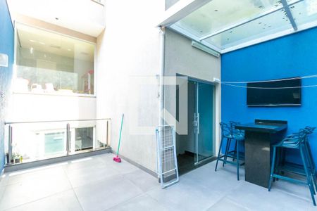 Casa à venda com 258m², 3 quartos e 4 vagas Casa à venda com 258m², 3 quartos e 4 vagasChurrasqueira e Quintal