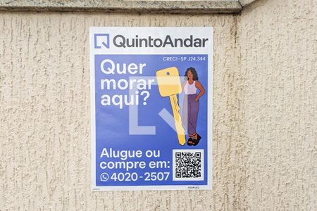 Casa à venda com 258m², 3 quartos e 4 vagas Casa à venda com 258m², 3 quartos e 4 vagasFachada