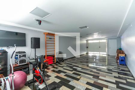 Casa à venda com 258m², 3 quartos e 4 vagas Casa à venda com 258m², 3 quartos e 4 vagasGaragem