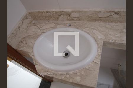 Casa à venda com 98m², 2 quartos e 2 vagasBanheiro Social