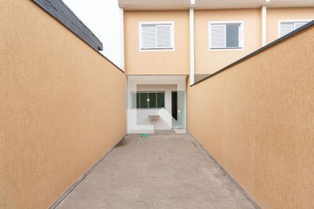 Casa à venda com 98m², 2 quartos e 2 vagasQuintal