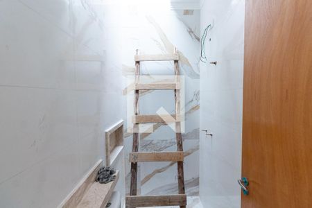 Casa à venda com 98m², 2 quartos e 2 vagasBanheiro da Suíte 1