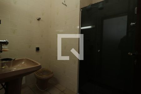 Casa à venda com 242m², 3 quartos e 3 vagasBanheiro Social