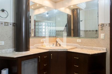 Casa à venda com 160m², 3 quartos e 2 vagas Casa à venda com 160m², 3 quartos e 2 vagasBanheiro Quarto 3