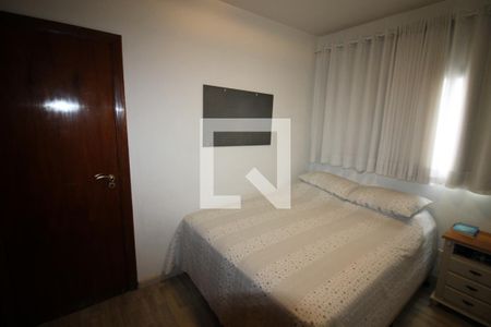 Apartamento à venda com 140m², 3 quartos e 3 vagasQuarto 2