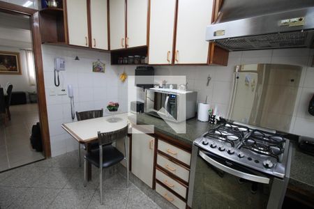 Apartamento à venda com 140m², 3 quartos e 3 vagasCozinha