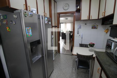Apartamento à venda com 140m², 3 quartos e 3 vagasCozinha