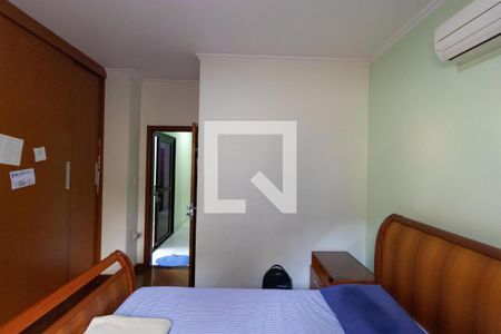 Casa à venda com 150m², 3 quartos e 4 vagas Casa à venda com 150m², 3 quartos e 4 vagasSuíte