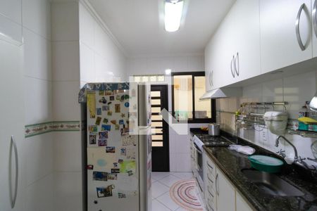 Casa à venda com 150m², 3 quartos e 4 vagas Casa à venda com 150m², 3 quartos e 4 vagasCozinha