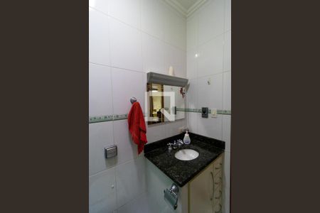 Casa à venda com 150m², 3 quartos e 4 vagas Casa à venda com 150m², 3 quartos e 4 vagasBanheiro