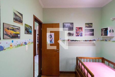 Casa à venda com 150m², 3 quartos e 4 vagas Casa à venda com 150m², 3 quartos e 4 vagasQuarto 2