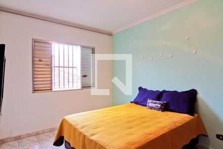 Casa à venda com 250m², 4 quartos e 3 vagas Casa à venda com 250m², 4 quartos e 3 vagasQuarto 2