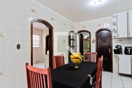 Casa à venda com 250m², 4 quartos e 3 vagas Casa à venda com 250m², 4 quartos e 3 vagasCozinha