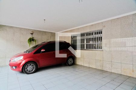 Casa à venda com 250m², 4 quartos e 3 vagas Casa à venda com 250m², 4 quartos e 3 vagasGaragem